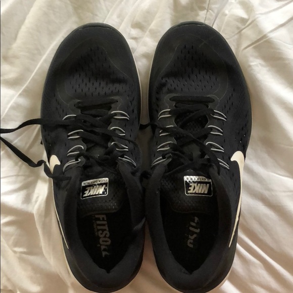 nike fitsole flex tennis shoes - Picture 2 of 2